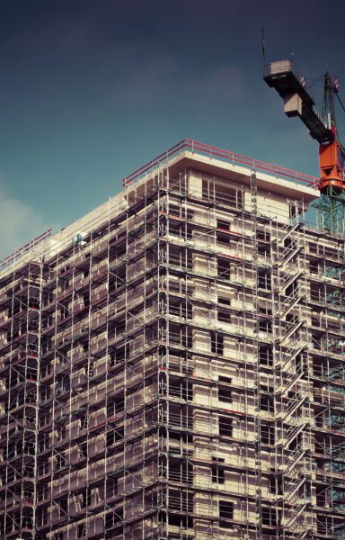 Arbeits- und Schutzgerüst für einen Rohbau